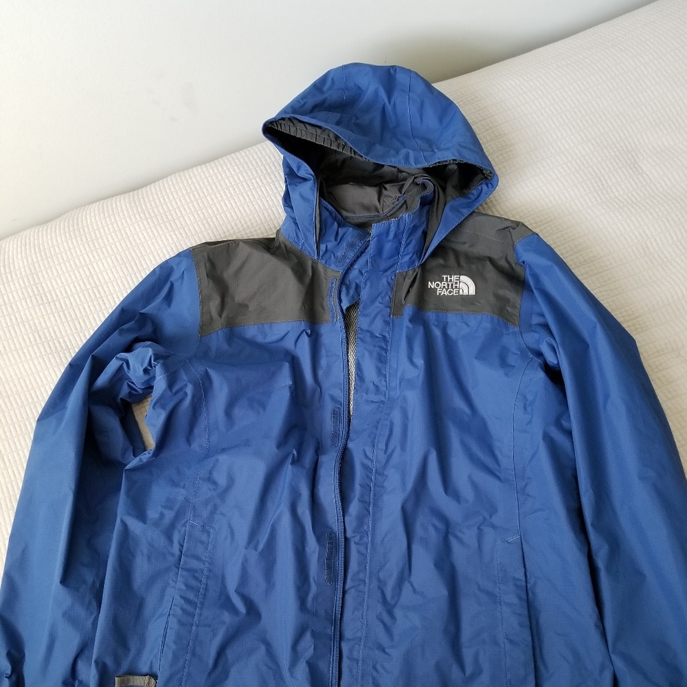 The North Face Boys Wind blocker Blue/Black Jacket
